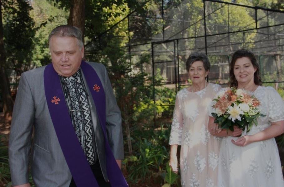 Wedding ceremony by Dr. Gerrit Rademeyer in Despatch